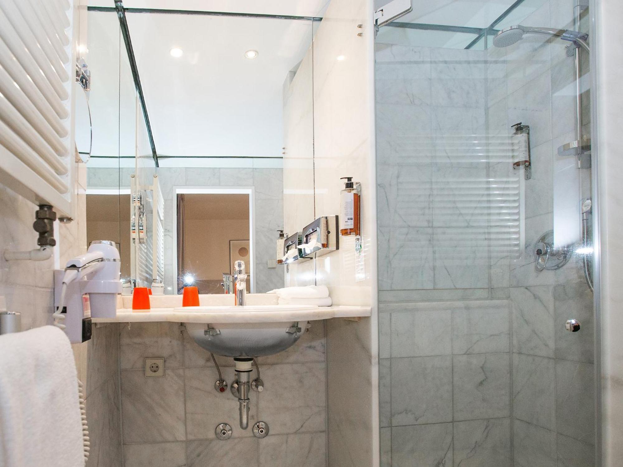 Dormero Hotel Bargenturm Lueneburg Екстериор снимка